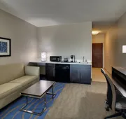 Holiday Inn Express & Suites Lancaster East - Strasburg by IHG hotel detail image 5