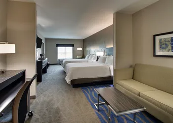 Holiday Inn Express & Suites Lancaster East - Strasburg by IHG hotel thumbnail 7