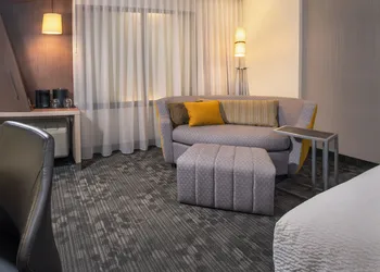Courtyard by Marriott Dallas Plano/The Colony hotel thumbnail 7