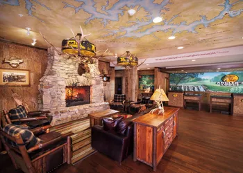 Angler's Lodge Hollister hotel thumbnail 2