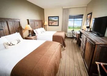 Angler's Lodge Hollister hotel thumbnail 4