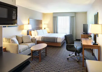 Pomeroy Inn And Suites Vermilion hotel thumbnail 5