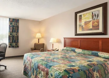 Canada Grey Motor Inn hotel thumbnail 2