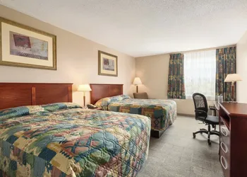 Canada Grey Motor Inn hotel thumbnail 3