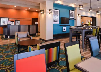 Hampton Inn Pittsburgh/ Wexford-Sewickley hotel thumbnail 2