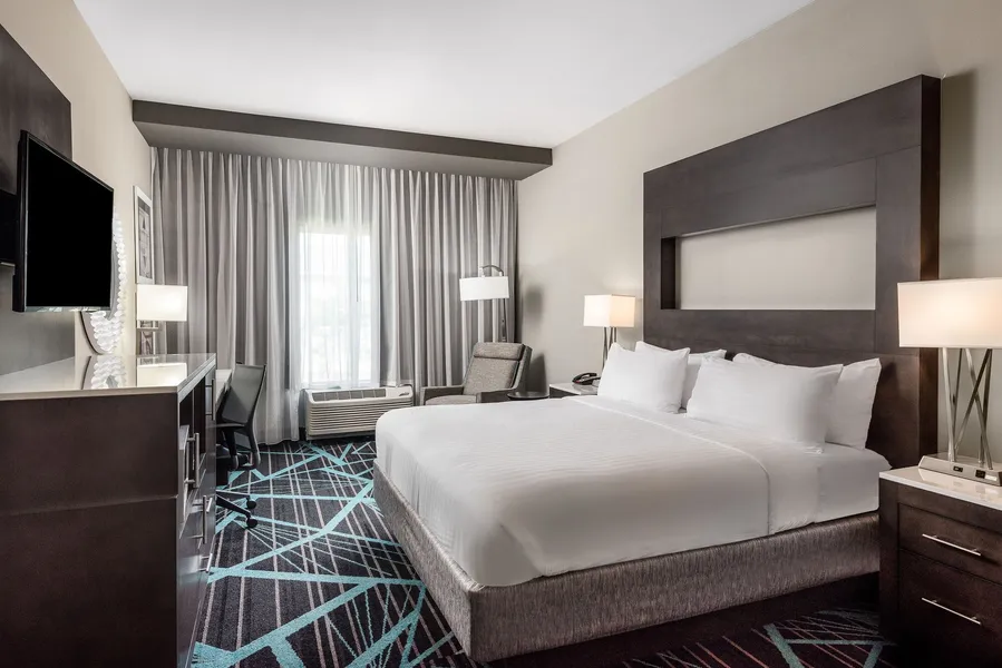 Holiday Inn Express & Suites Charlotte Airport by IHG hotel detail image 6