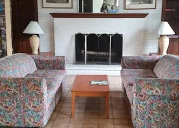 The Virginia Lodge hotel thumbnail 2