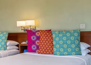 Kasa El Paseo Miami Beach hotel thumbnail 7