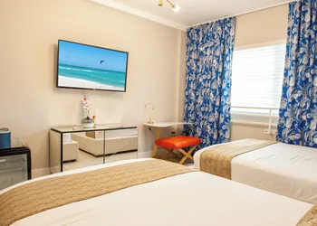Oceanside Hotel and Suites hotel thumbnail 8