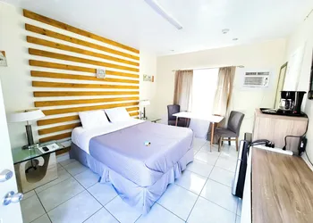 Stay Inn hotel thumbnail 4