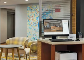 TownePlace Suites by Marriott Pittsburgh Harmarville hotel thumbnail 2