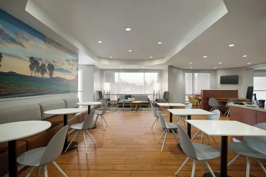 TownePlace Suites by Marriott Pittsburgh Harmarville hotel detail image 6