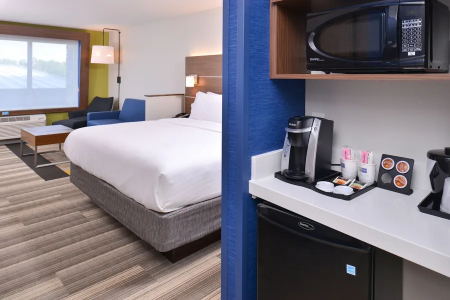 Holiday Inn Express & Suites Omaha Airport by IHG hotel detail image 6