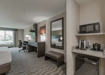 Holiday Inn Mishawaka by IHG hotel thumbnail 3