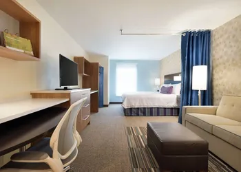 Home2 Suites by Hilton Milwaukee Airport hotel thumbnail 5
