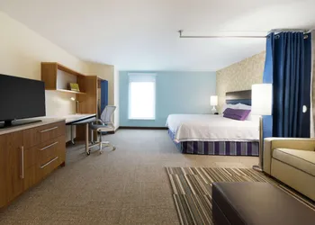 Home2 Suites by Hilton Milwaukee Airport hotel thumbnail 6