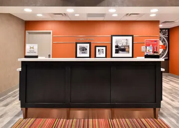 Hampton Inn & Suites Ames hotel thumbnail 3
