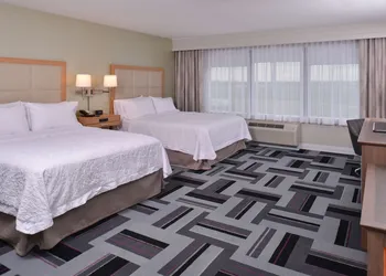 Hampton Inn & Suites Ames hotel thumbnail 8