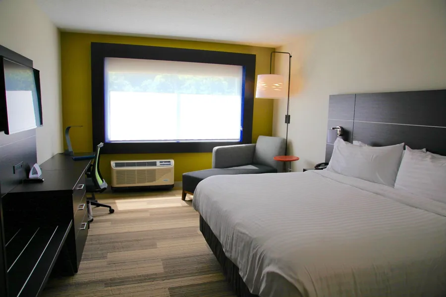 Holiday Inn Express & Suites Oswego by IHG hotel detail image 2