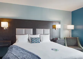 Iris Garden Inn hotel thumbnail 8