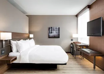 AC Hotel Phoenix Tempe/Downtown hotel thumbnail 7