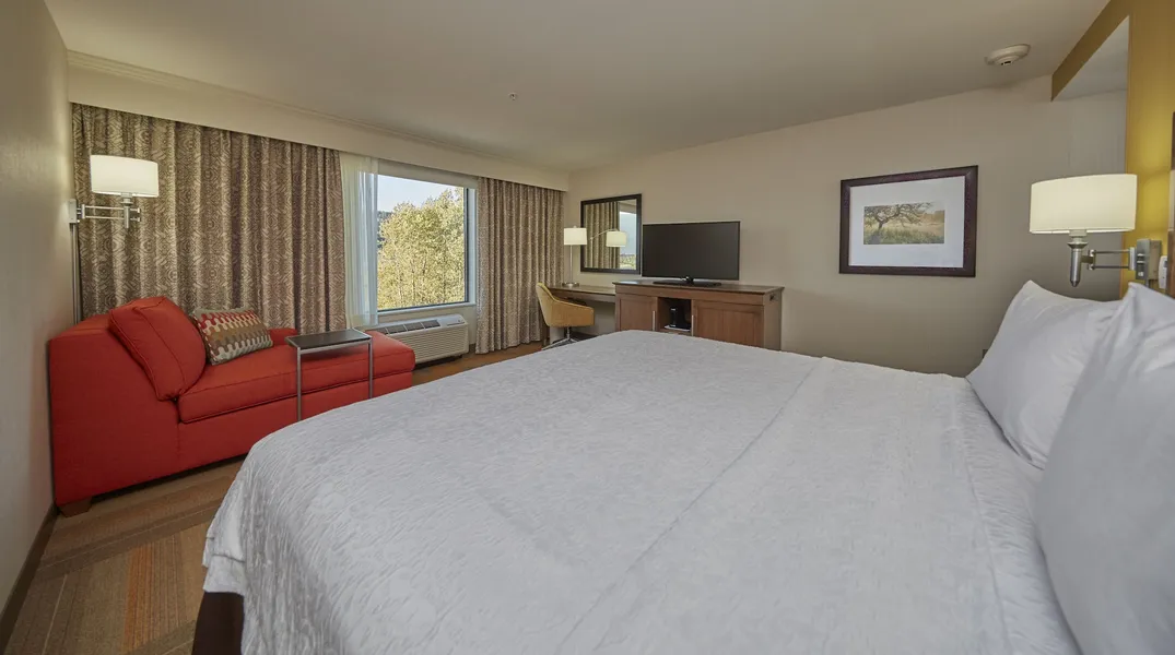 Hampton Inn & Suites Hood River hotel detail image 6