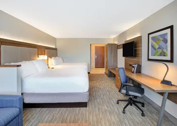 Holiday Inn Express & Suites New Castle by IHG hotel thumbnail 3