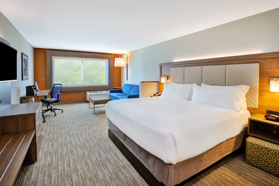 Holiday Inn Express & Suites New Castle by IHG hotel detail image 6