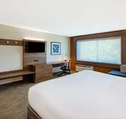 Holiday Inn Express & Suites New Castle by IHG hotel detail image 7