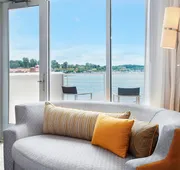 Courtyard by Marriott Erie Bayfront hotel detail image 7