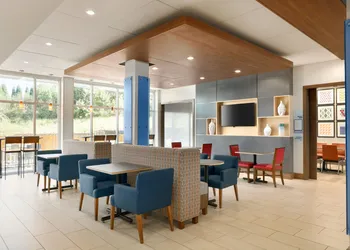 Holiday Inn Express & Suites Salisbury by IHG hotel thumbnail 5