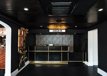 H Hotel hotel thumbnail 3