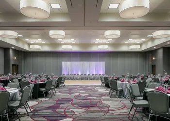Courtyard by Marriott Omaha Bellevue Beardmore Event Center hotel thumbnail 7