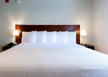 LIC Hotel hotel thumbnail 5
