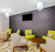 La Quinta Inn & Suites by Wyndham McAllen Convention Center hotel detail image 3