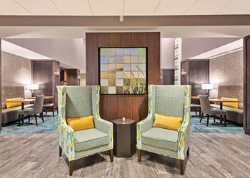 Hampton Inn & Suites North Huntingdon-Irwin hotel thumbnail 3