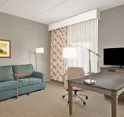 Hampton Inn & Suites North Huntingdon-Irwin hotel detail image 5