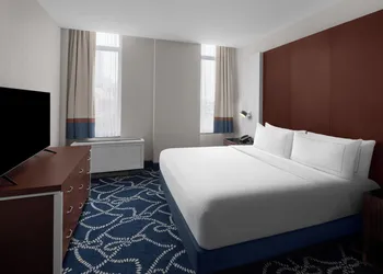 Hilton Brooklyn New York hotel thumbnail 7