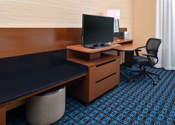 Fairfield Inn & Suites Sacramento Airport Woodland hotel thumbnail 5