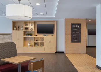 Home2 Suites by Hilton Milwaukee Brookfield hotel thumbnail 3