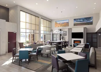 La Quinta Inn & Suites by Wyndham Williams-Grand Canyon Area hotel thumbnail 3