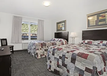 Guest House Inn & Suites hotel thumbnail 6