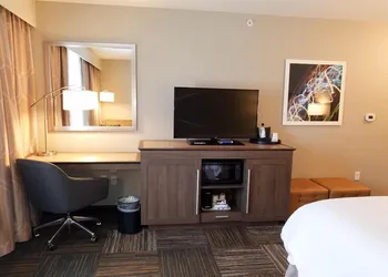 Hampton Inn & Suites Hudson hotel thumbnail 6
