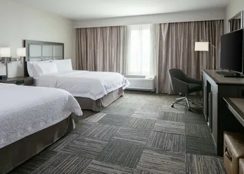 Hampton Inn & Suites Hudson hotel thumbnail 8