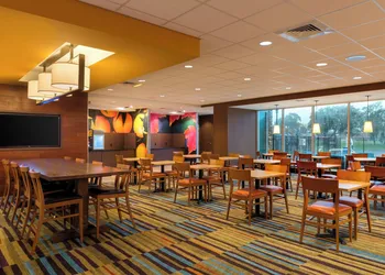 Fairfield Inn & Suites by Marriott Orlando East/UCF Area hotel thumbnail 3