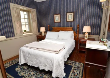 Duling Kurtz House & Country Inn hotel thumbnail 8