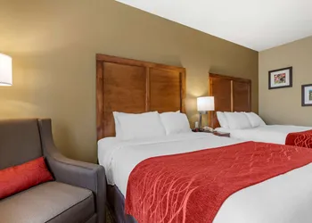 Comfort Inn & Suites Near Mt. Rushmore hotel thumbnail 8