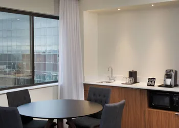 Courtyard by Marriott Seattle Everett Downtown hotel thumbnail 4
