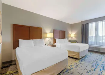 Comfort Inn & Suites Valdosta I-75 hotel thumbnail 4