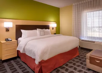 TownePlace Suites by Marriott Dickinson hotel thumbnail 6